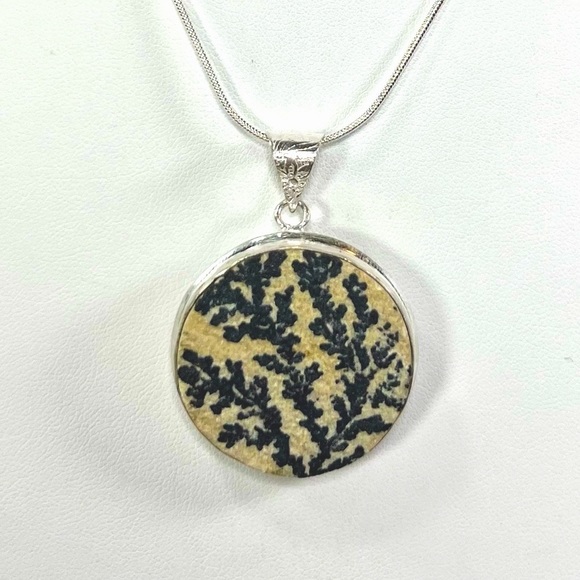 German Dendritic 925 Circle Gemstone Pendant - Picture 1 of 5